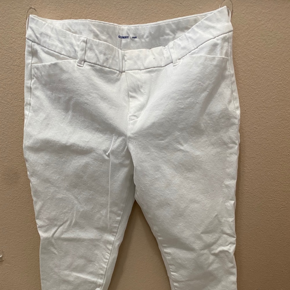 White Old Navy Pixie Pants